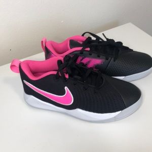 Nike girls black/pink sneakers size 3.5y